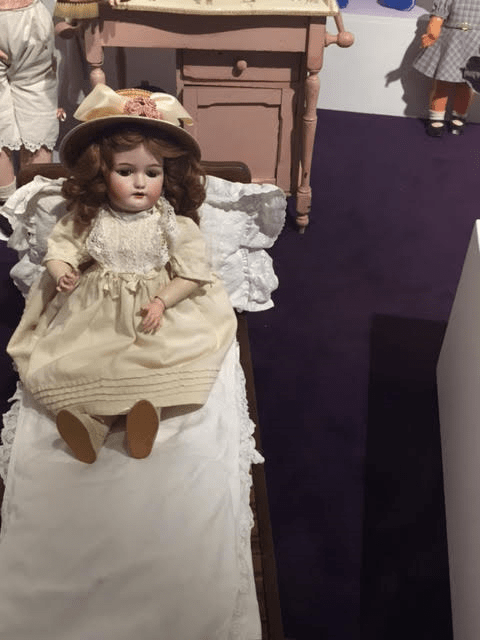 בובה מיוחדת או קריפית?