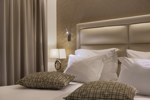 חדר במלון יערים