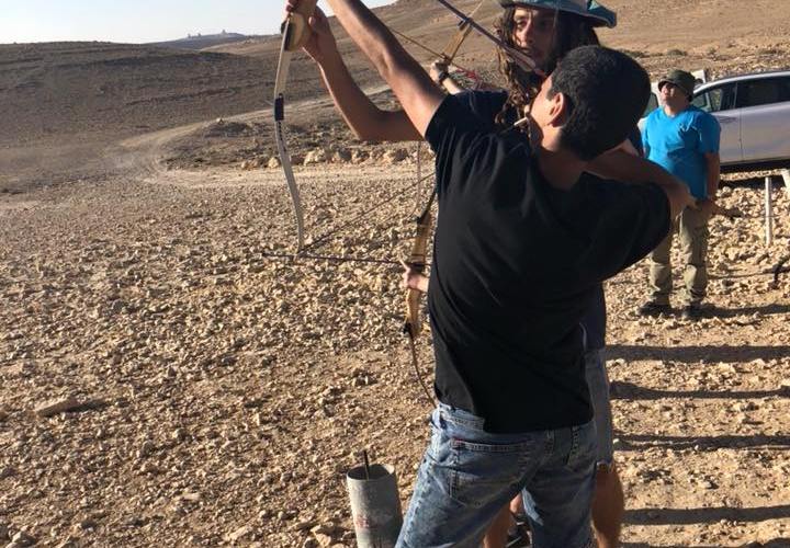 קודם לומדים לכוון אחכ ממשיכים למסלול. מומלץ